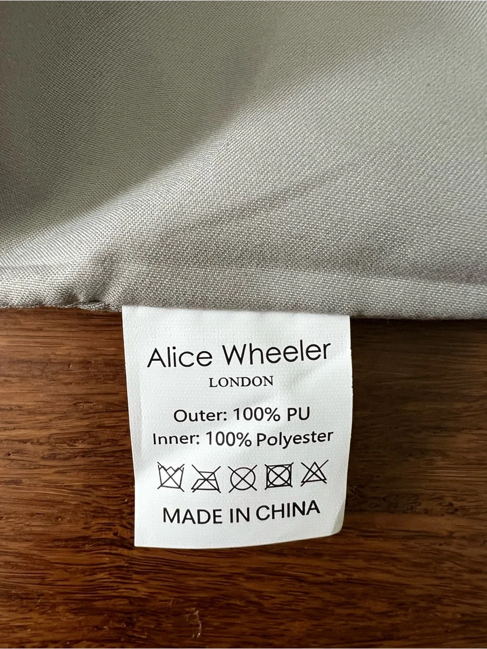 Alice Wheeler London Textured Faux-Leather Zip Cosmetic Pouch Light Gray